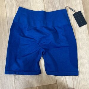 NWT - INAKA LUNA SHORTS - COBALT Large